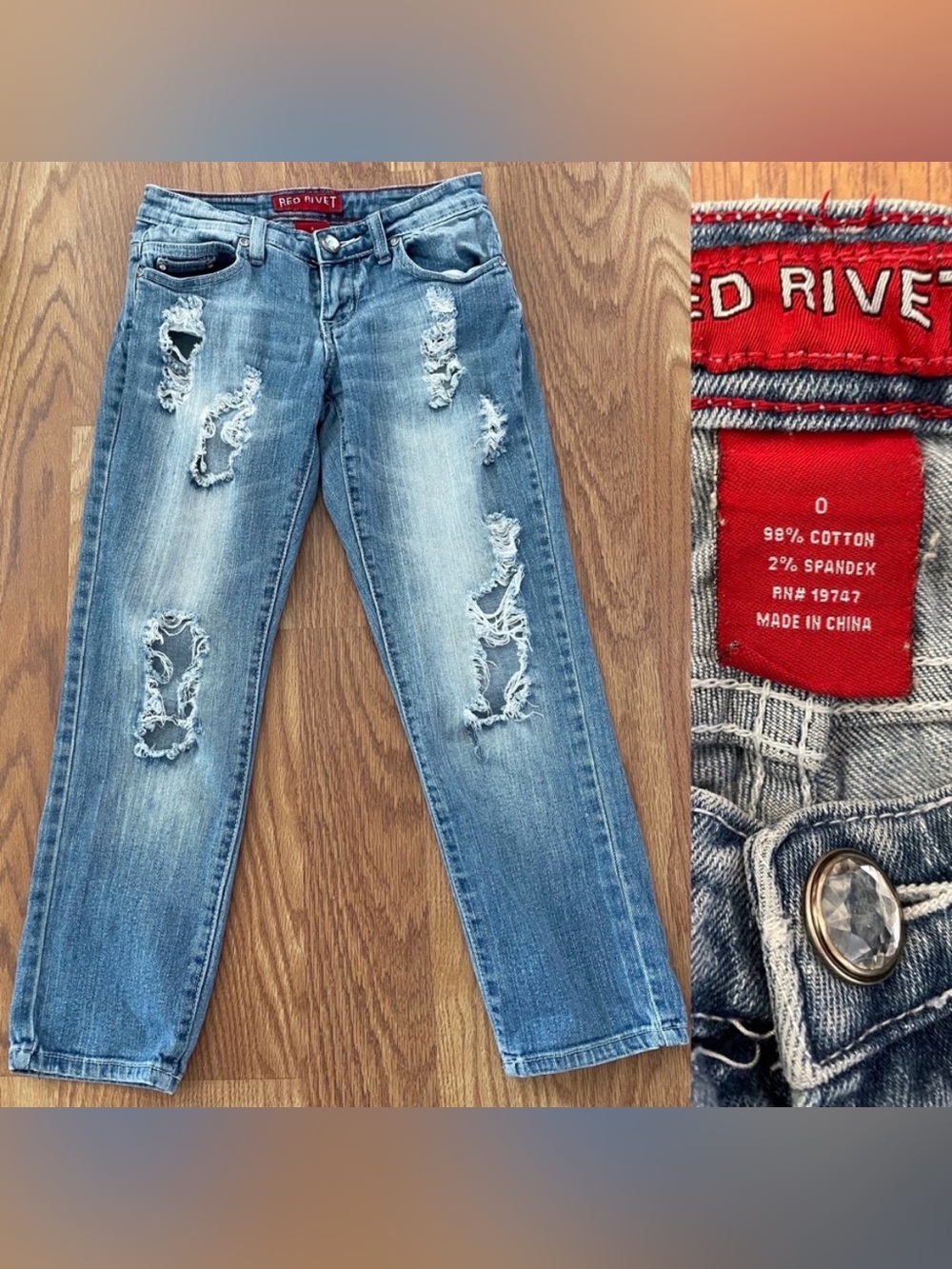 RED RIVET Low Rise DISTRESSED Cropped JEANS With Rhinestone Buttons Size 0